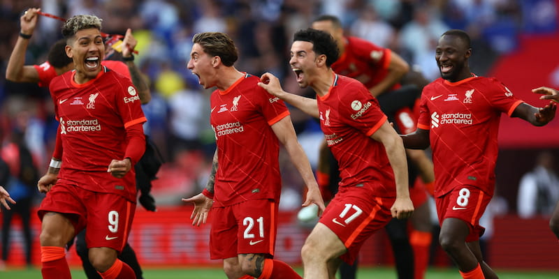 Các giai đoạn phát triển trong lịch sử của đội bóng The Reds